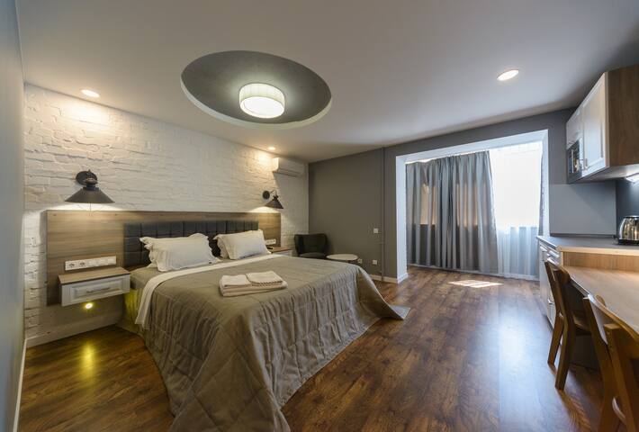 Quiet apartment with shower ID813