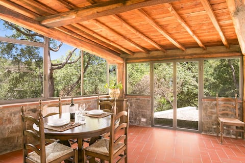Independent cottage immersed in nature