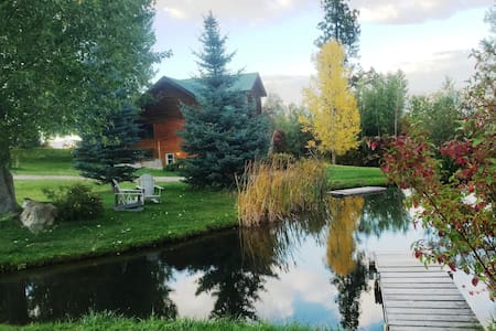 Jocko Valley Retreat -Wood fired Sauna & Hot tub!