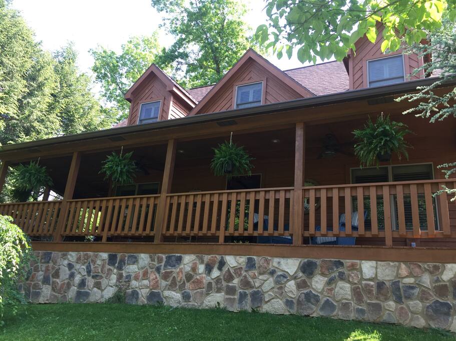 The sun shines bright on our ole Kentucky home!