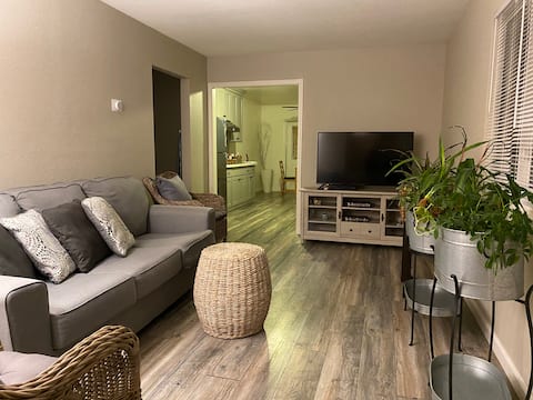 Successful Airbnb property: W San Jose 2BR/2BA in a cul-de-sac in West San Jose
