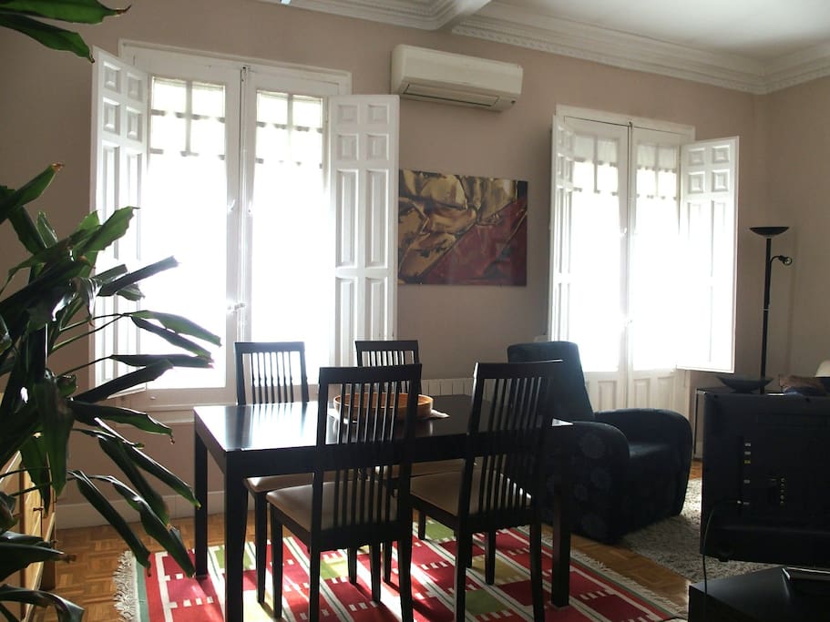 Salón comedor - Dining room