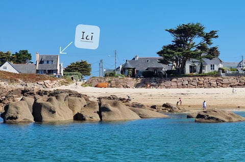 Top Airbnb: The 3 Beaches - on the waterfront kayaks paddle in Trégastel