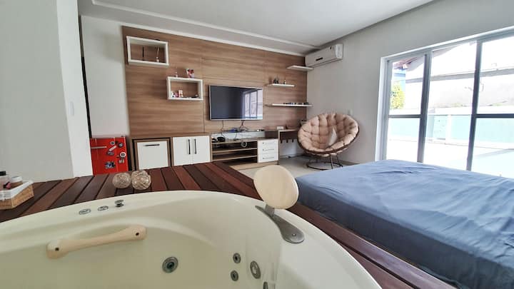 მთავარი ფლიგელი 