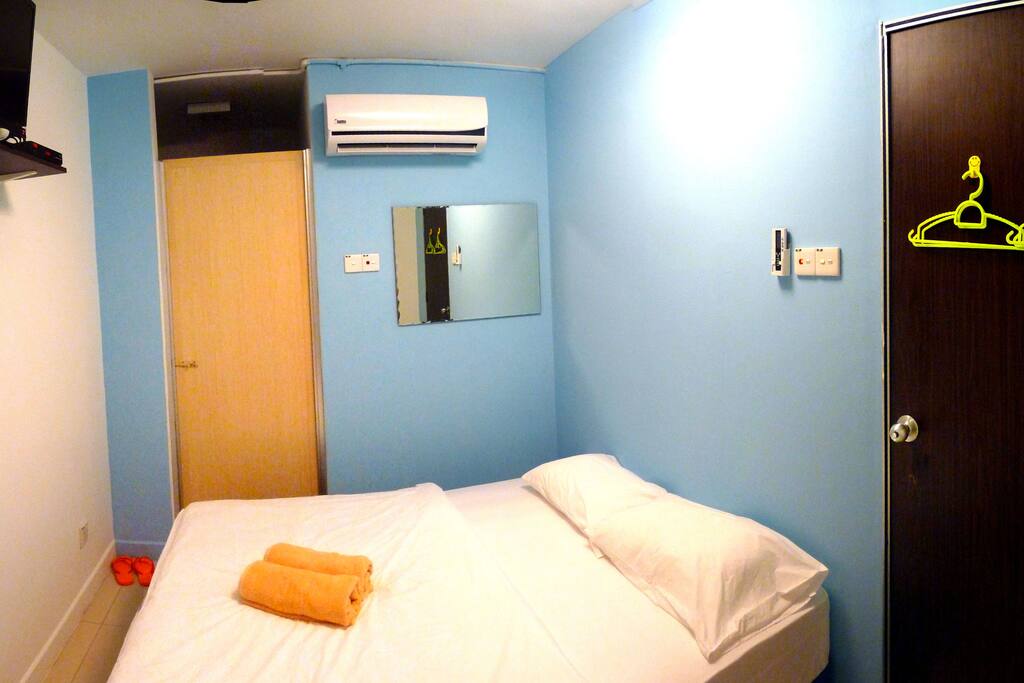 Room 1 - 1 Queen Bed with attached bathroom
