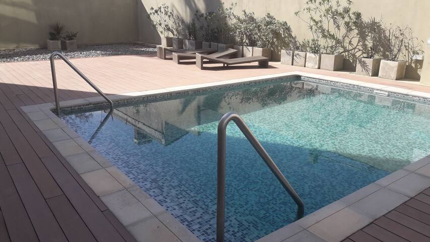 Hermoso y comodo apto fte al Río. 15