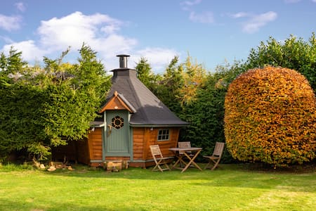 The Den - Scandinavian BBQ Cabin - Lake District