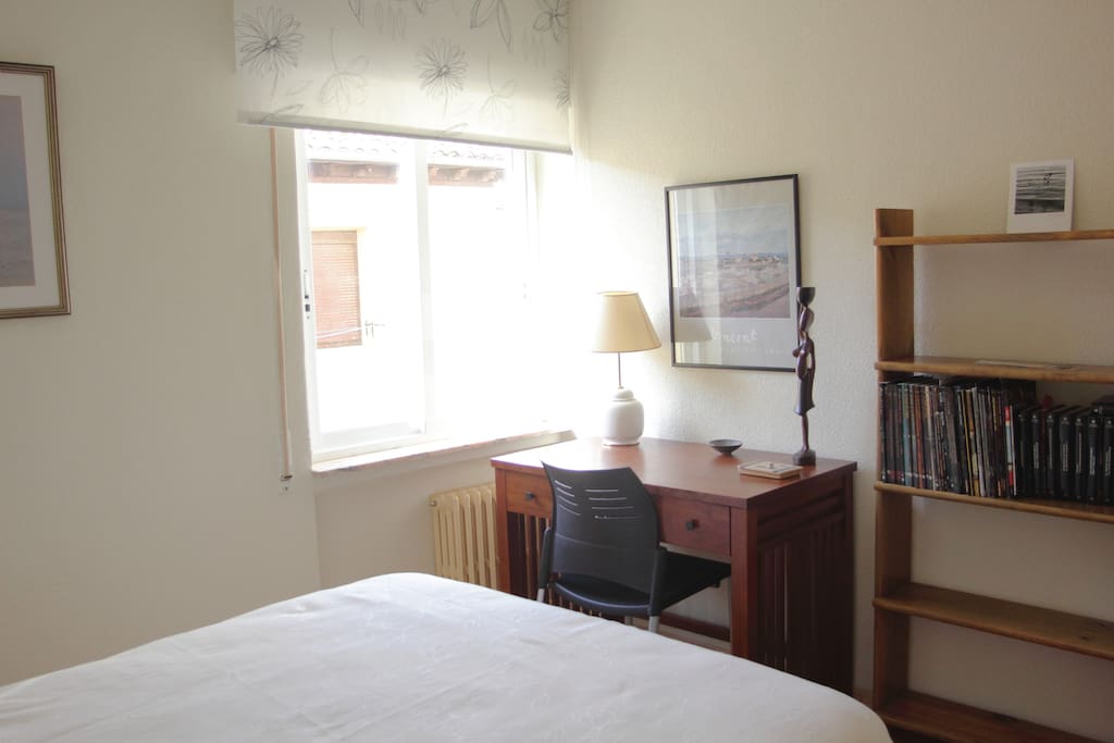 Dormitorio grande 1