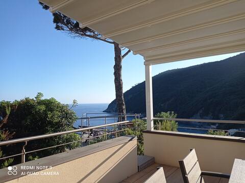 Casafischea19.Splendido apartment with sea view.