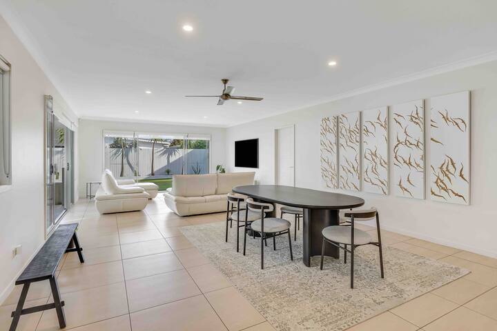 Kingscliff Family Home gallery image 2