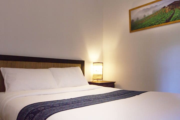 Kiri Guesthouse - Coconut Suite - Chiang Mai