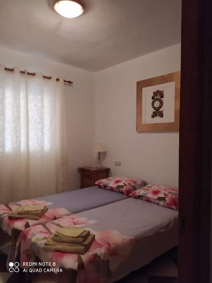 2 เตียงเดี่ยว 