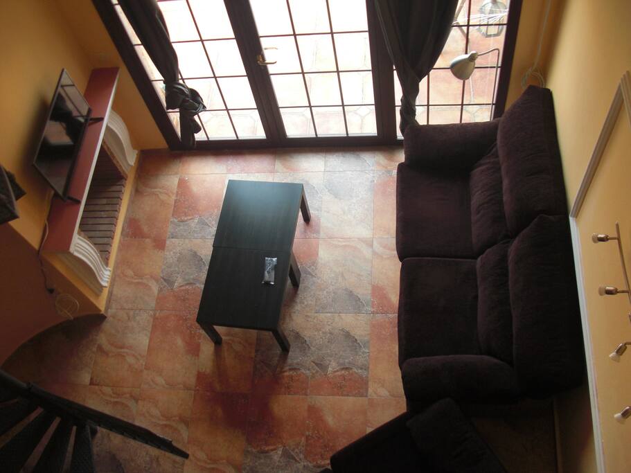 Salón con chimenea