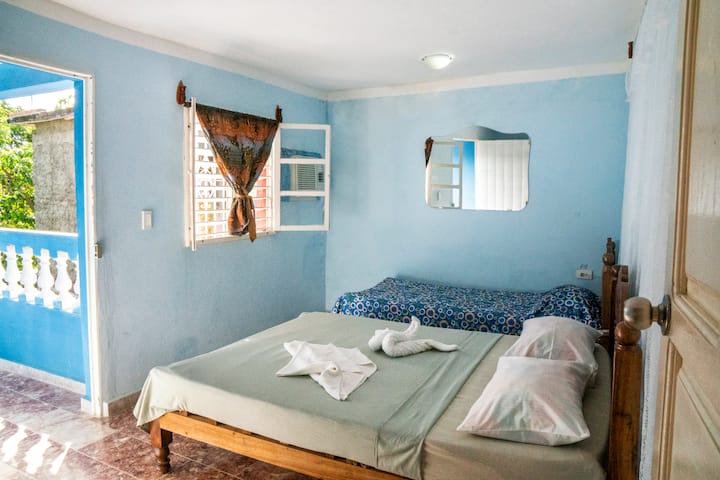 غرفة النوم 2