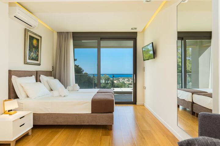 Villa Lefteris, Pool, Sea view, Gym, Luxury, Quiet gallery image 5