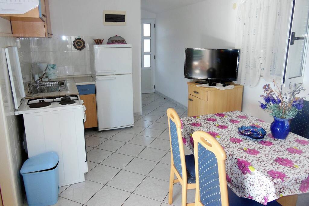 Dining room, Surface: 9 m²