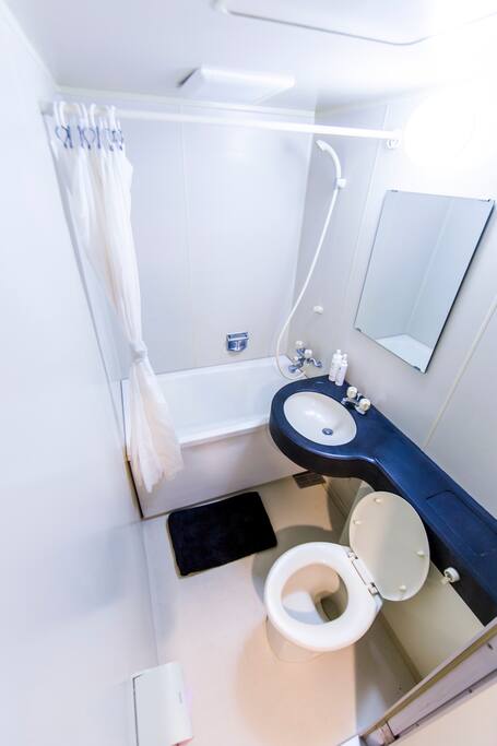 Bath/Shower Room