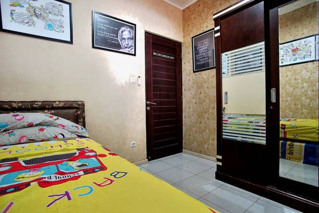 A warm and convenient bedroom