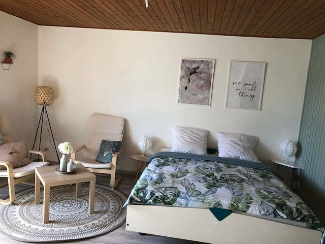 Airbnb Petit Val Vacation Rentals Places To Stay Canton