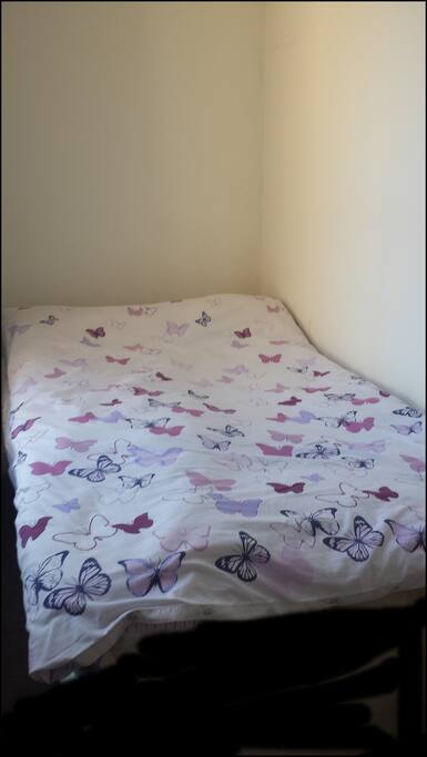 Schlafzimmer
sleeping room