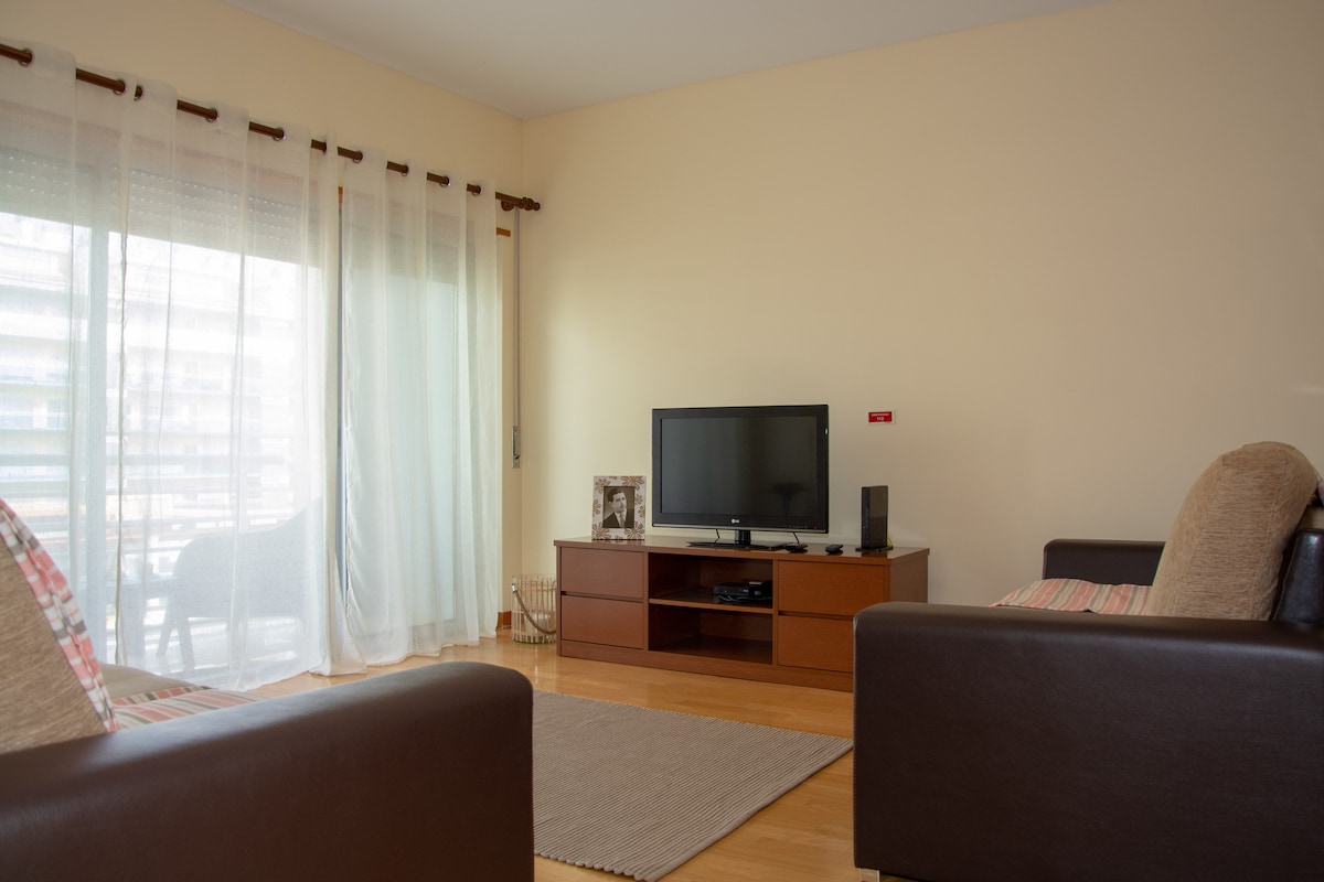 Top Airbnb: Vizinha’s Dad’s Apartment em Ponta Delgada (São Pedro)