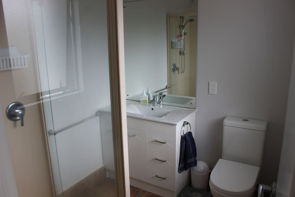 Private En suite (shower)