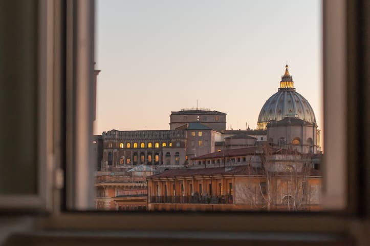 St. Peter’s mirror -Romantic view-