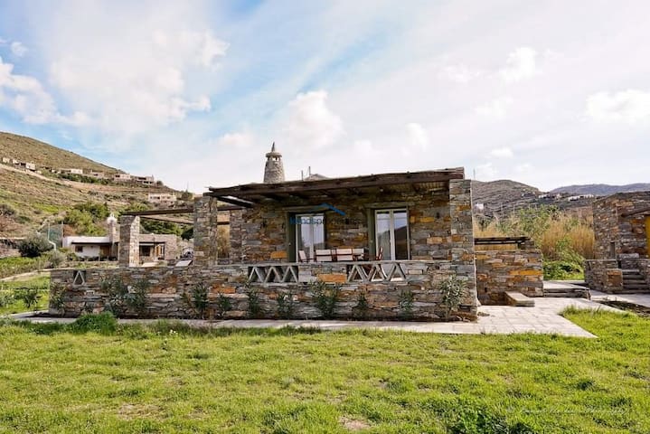 “Olive Tree” house, close to the beach of Otzia.