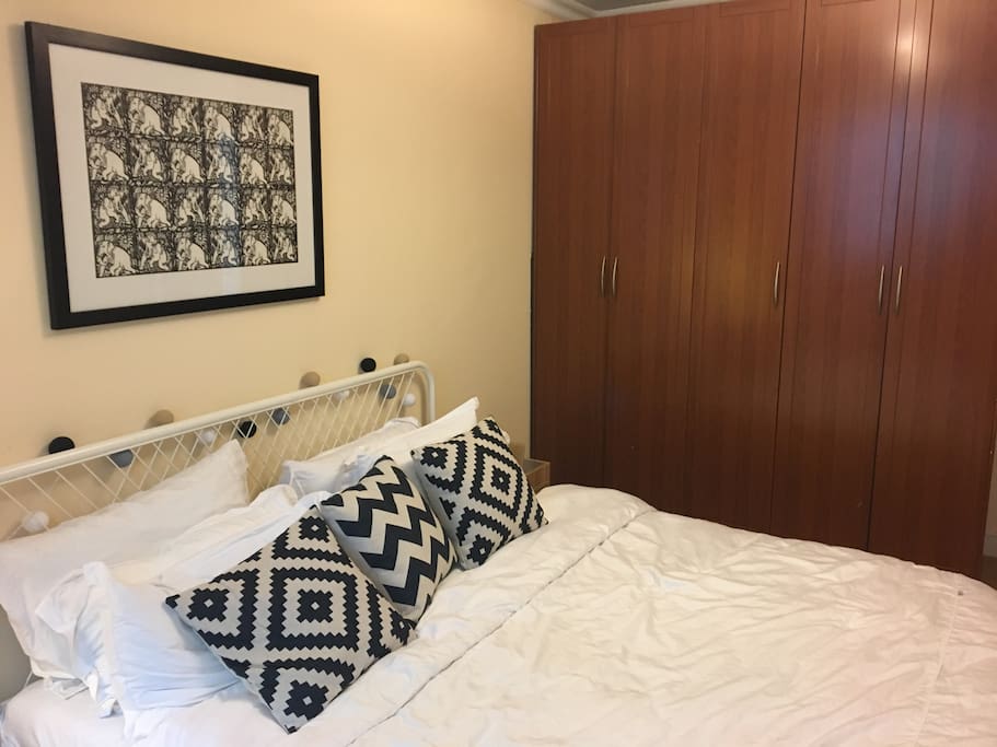 King size bed