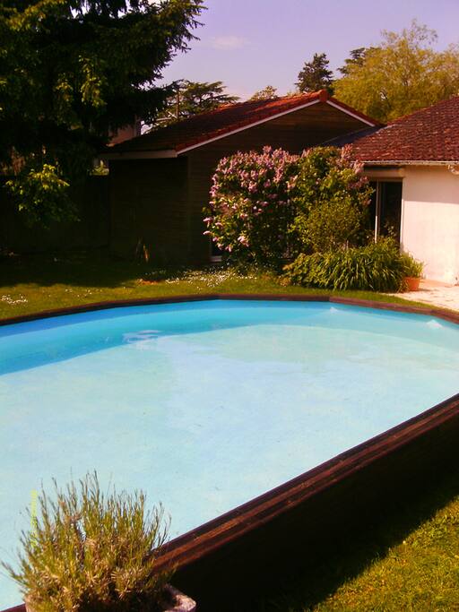 Piscine et jardin privé