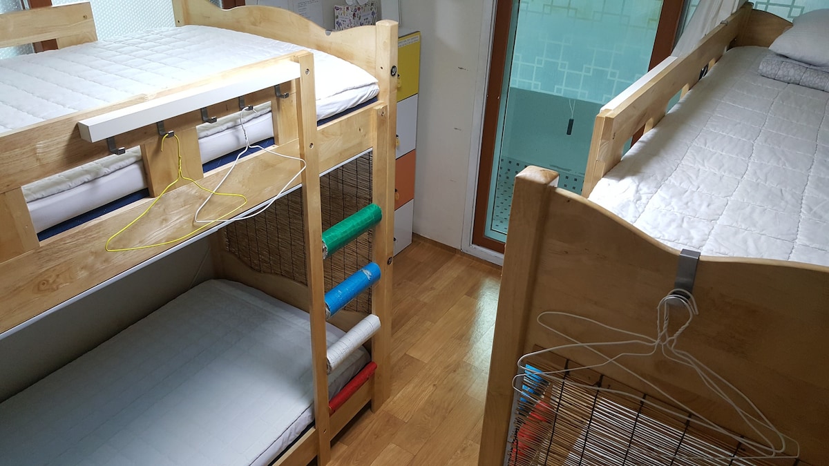 غرفة النوم 2