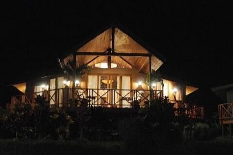 Spectacular Lake Arenal Rental