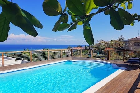 OceanView 2bedrooms,rooftop pool,AirCon throughout