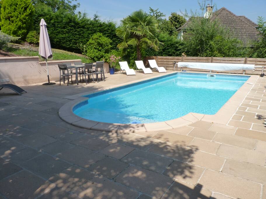 Piscine privée pour les occupants de la maison