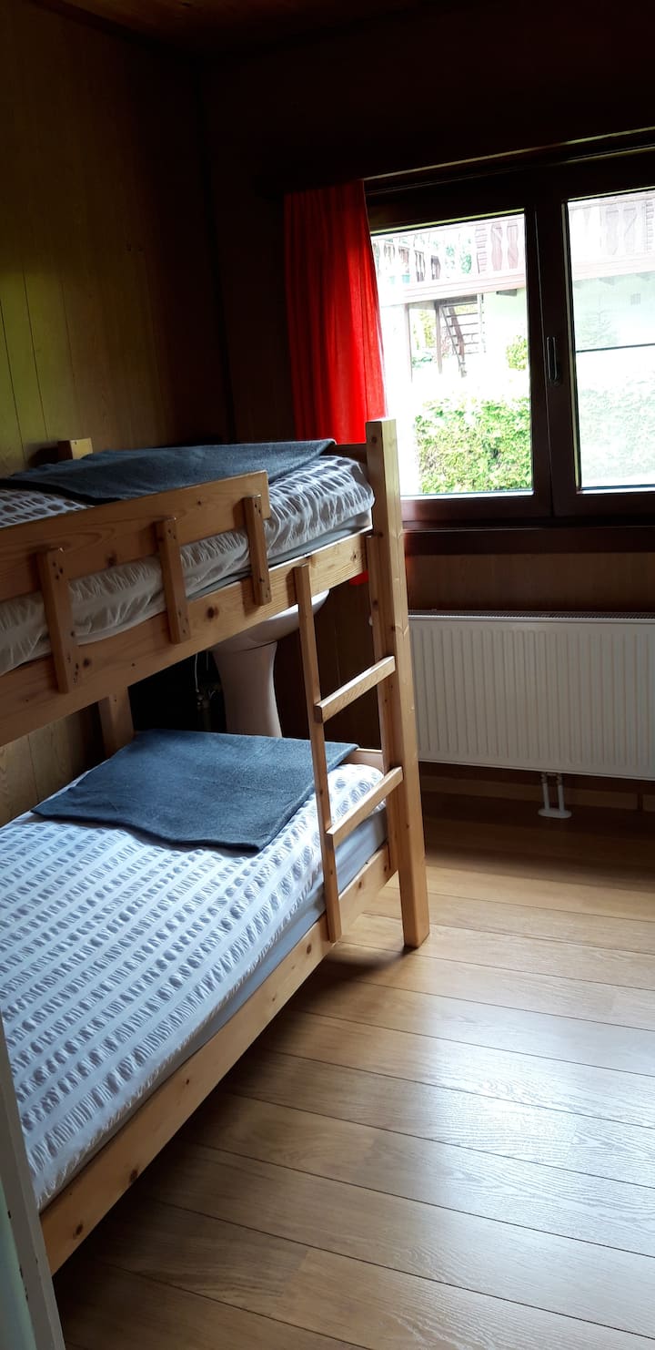 საძინებელი 2