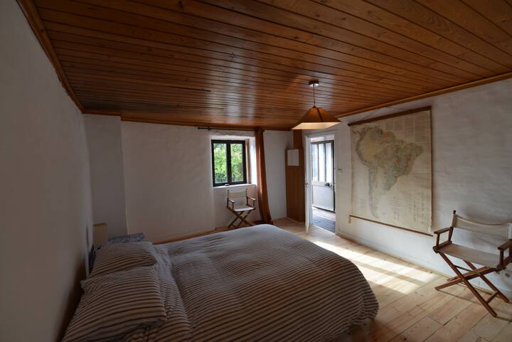 საძინებელი 1