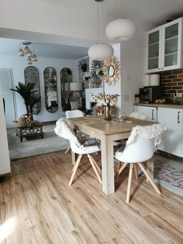 Hanul Anei | Entire Property In Brasov | 28 Guests - Brașov, Rumanía
