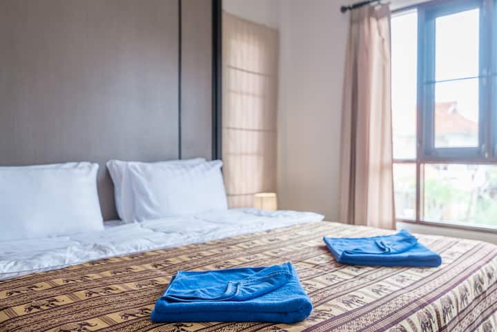 Camera da letto 201 per 2 persone con letto king size.