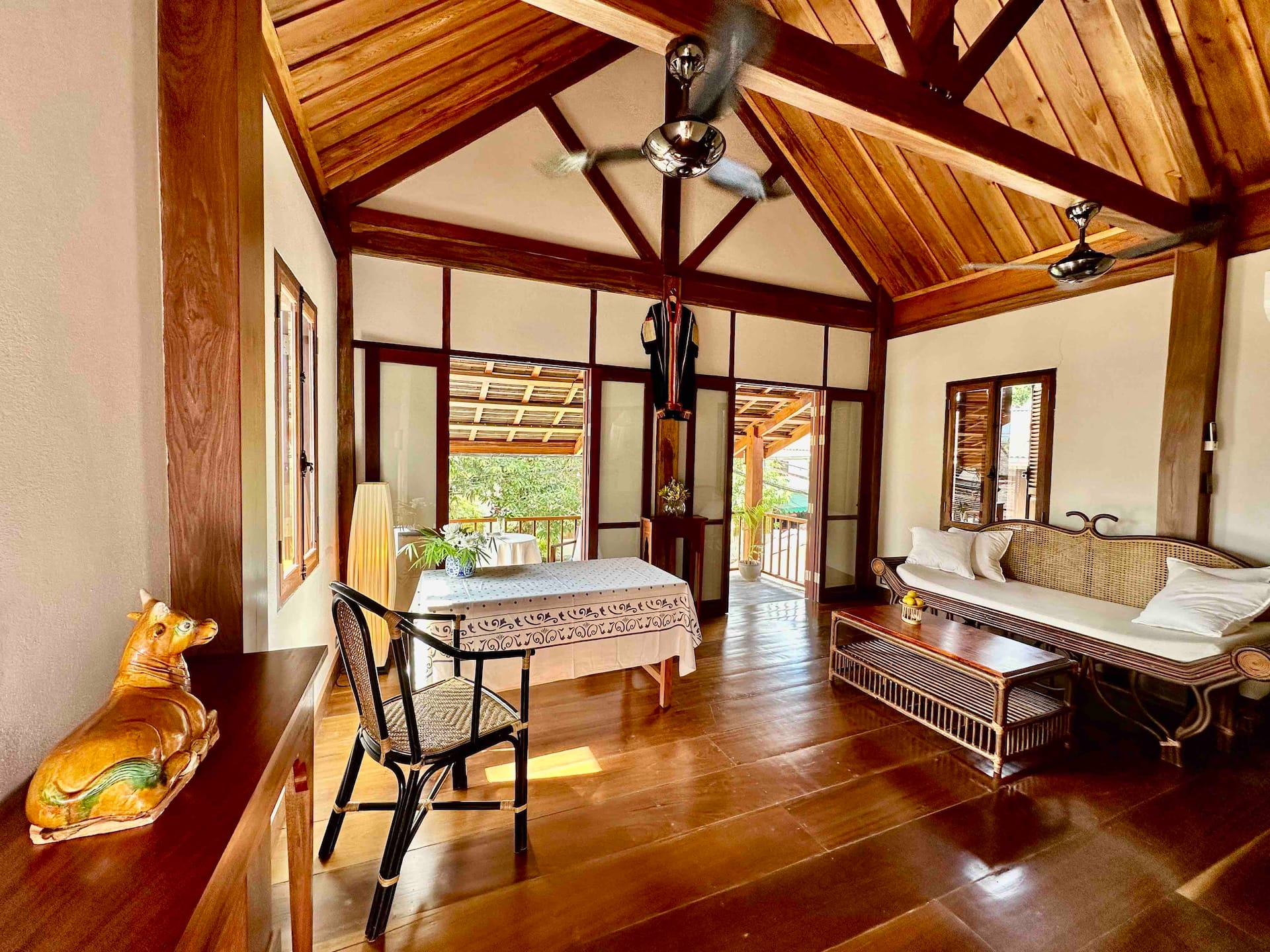 The peninsula Verandah suite