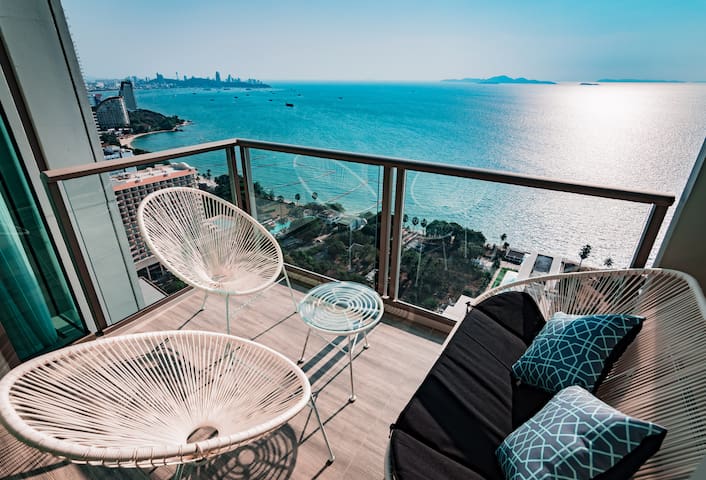 ⭐34th FL⭐1BR C❤️RNER Unit⭐Amaze Pattaya Bay View⭐