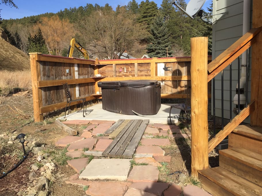 Guest hot tub