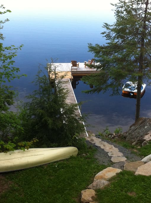 great dock space, gentle slope from shore..good for kids
Peddle Boat, Canoe & Row Boat for your use