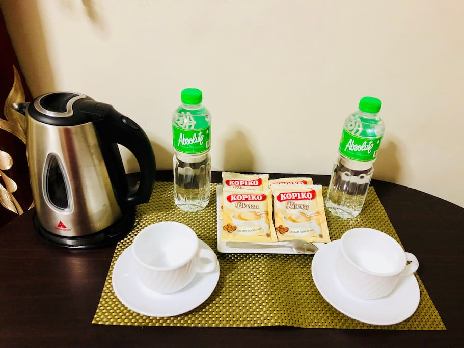 Free Coffee and bottled water.
Free use of electric kettle.
Toiletries also available
