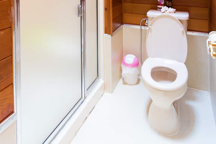 トイレルーム（3F）