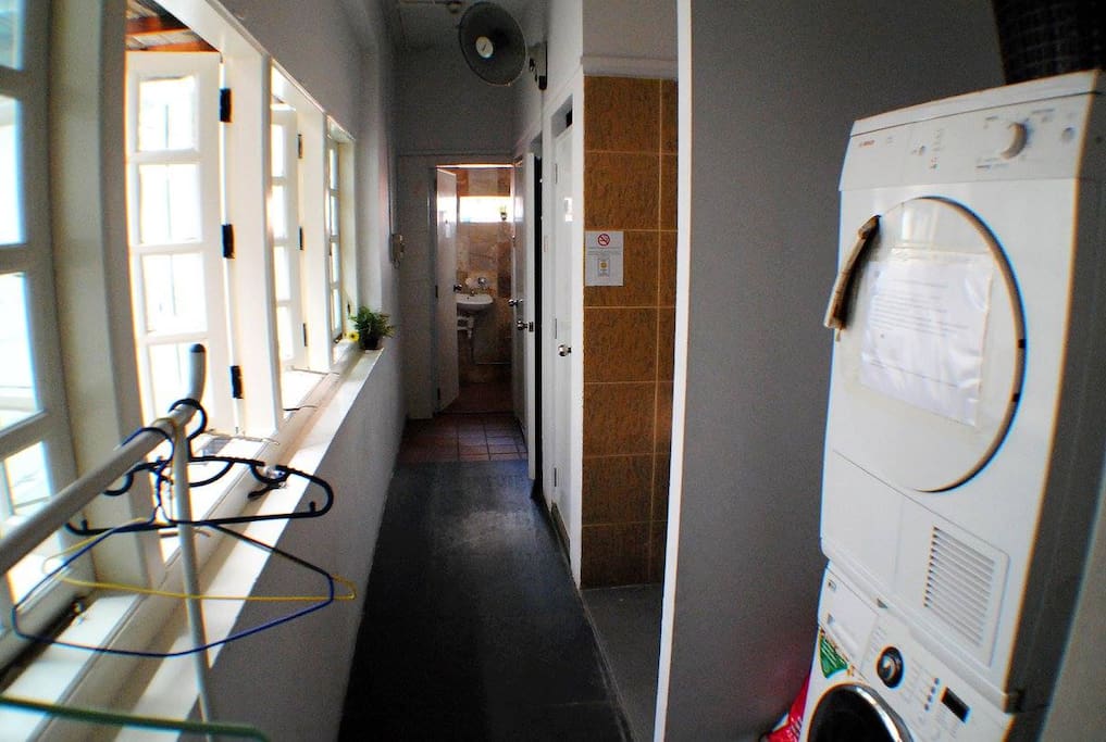 Washing Machine/ Dryer