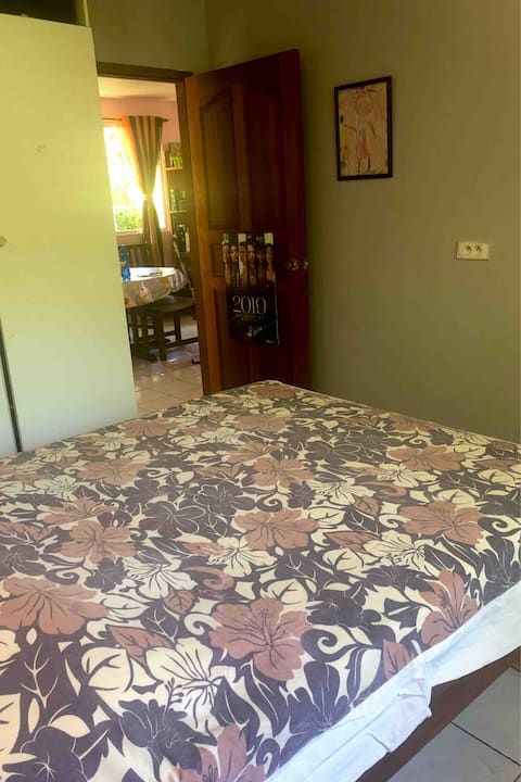 CHAMBRE POVAI IHITEA Ellacott Mataha