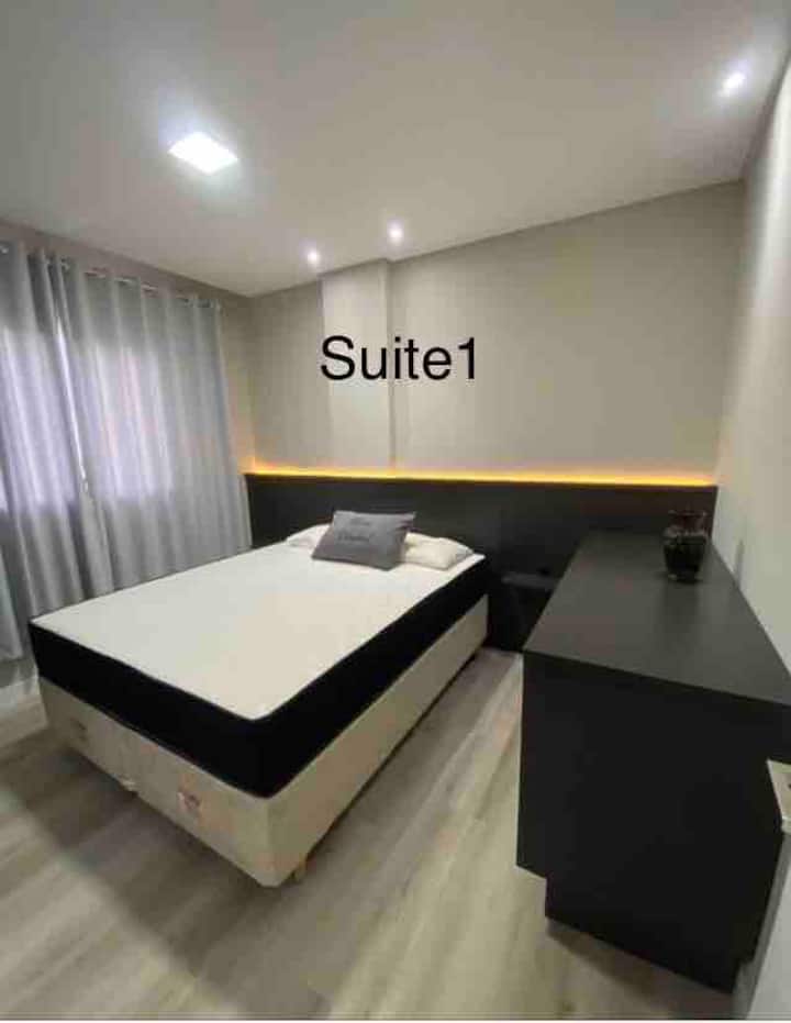 Novi klimatizirani apartman jednostavno 
Divno za vaš odmor.