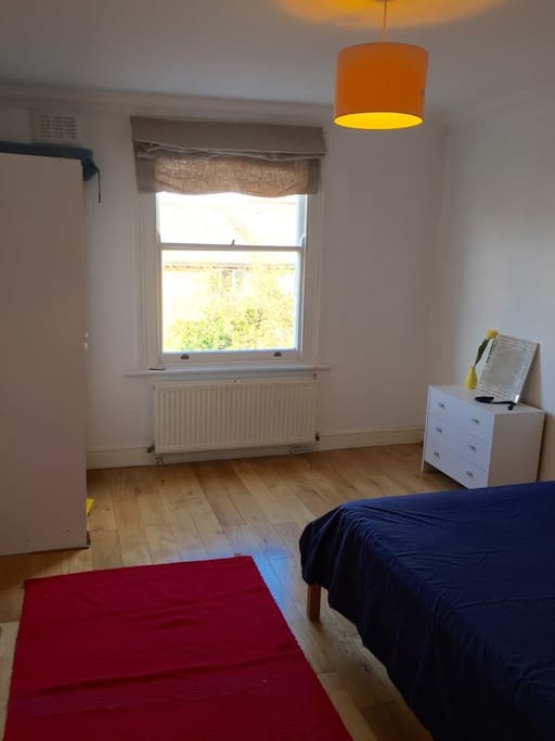 Bedroom for rent