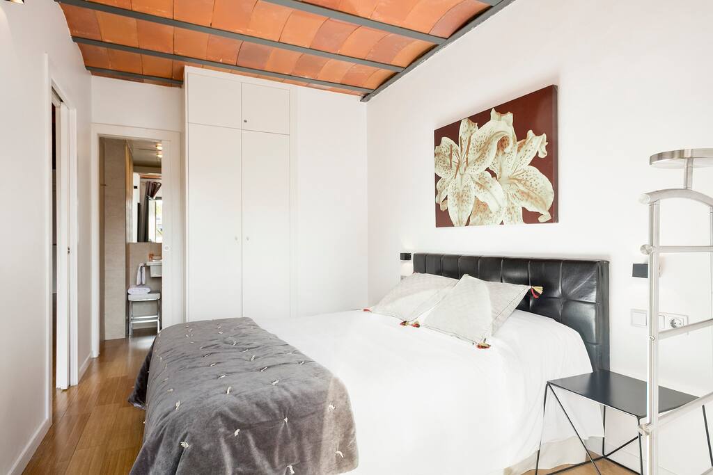 Main Bedroom Suite