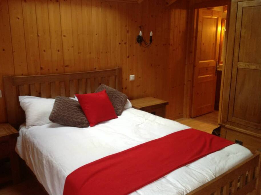 Room 1: Double en suite